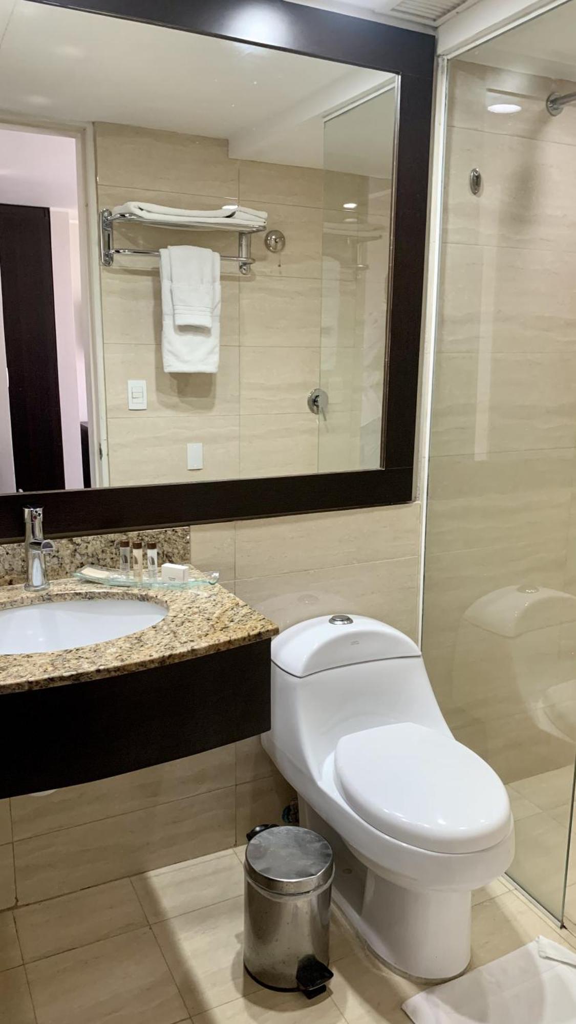 Hotel Chacao Suites Caracas Esterno foto
